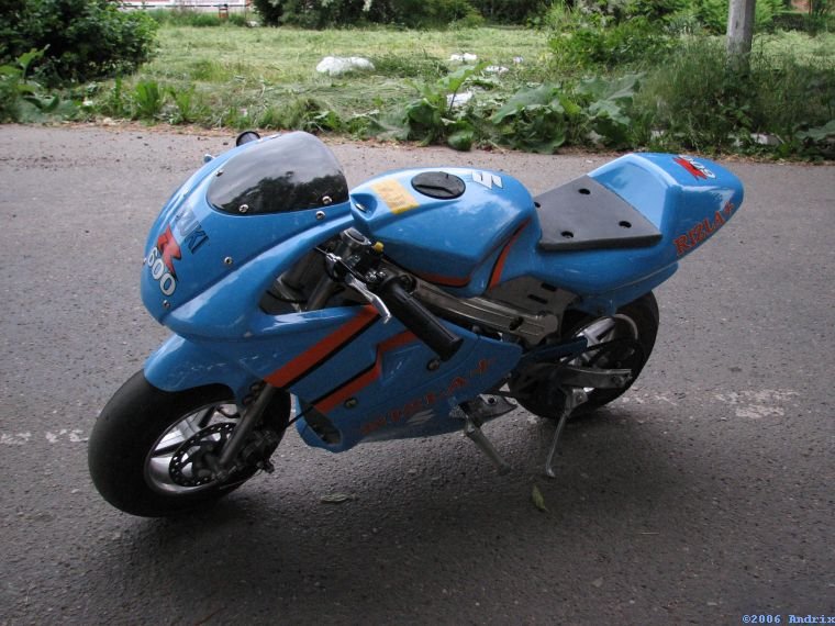 suzukir600.jpg